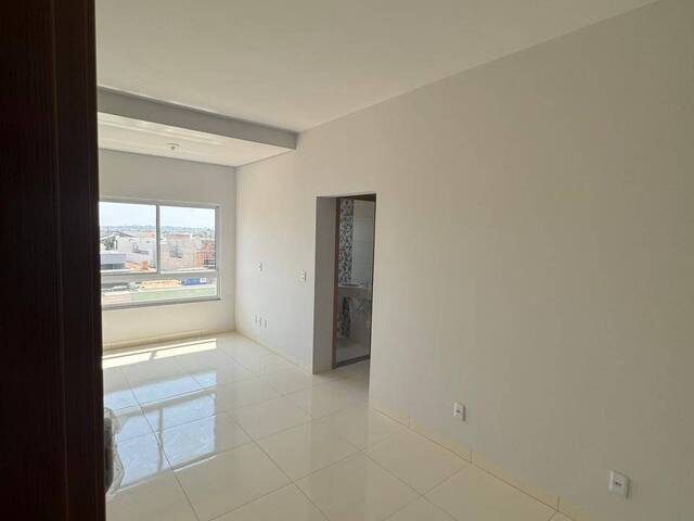 #639 - Apartamento para Venda em Sinop - MT