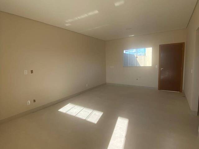 #670 - Casa para Venda em Sinop - MT