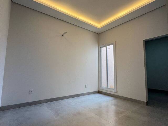 Casa para Venda em Sinop - 2