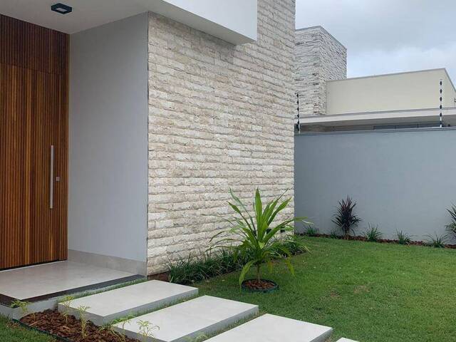 #766 - Casa para Venda em Sinop - MT