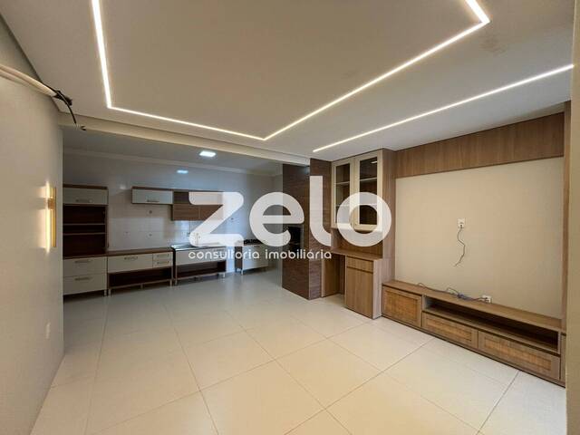 #1064 - Casa para Locação em Sinop - MT