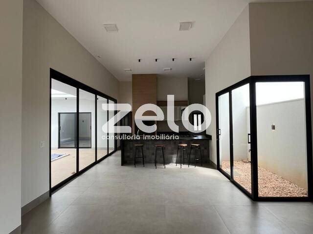 #1377 - Casa para Locação em Sinop - MT - 2